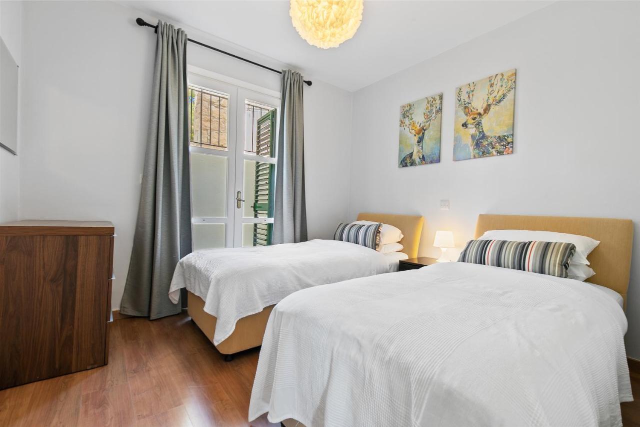 2 Bedroom Apartment Avdimou With Stunning Sea Views, Aphrodite Hills Resort Kouklia Luaran gambar